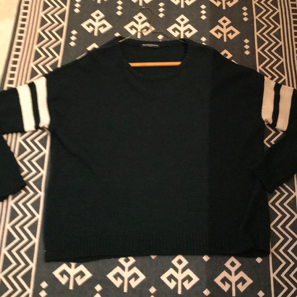 Brandy Melville sweater